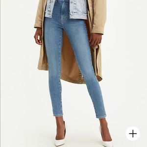 Levi Mile High Super Skinny Jeans